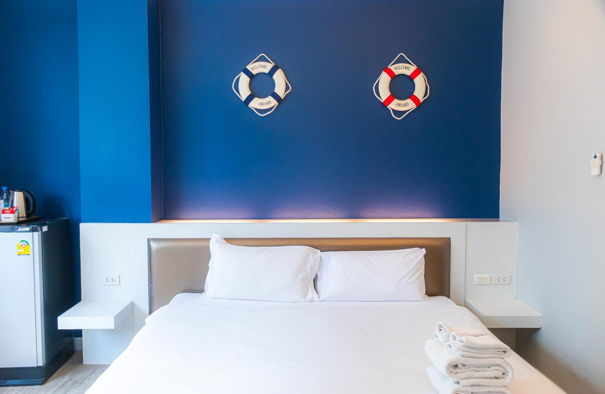 Hotel The Blue Pearl Kata
