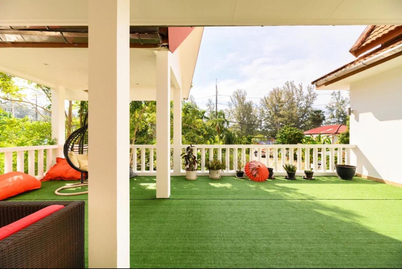 Villa Beachfront Pool