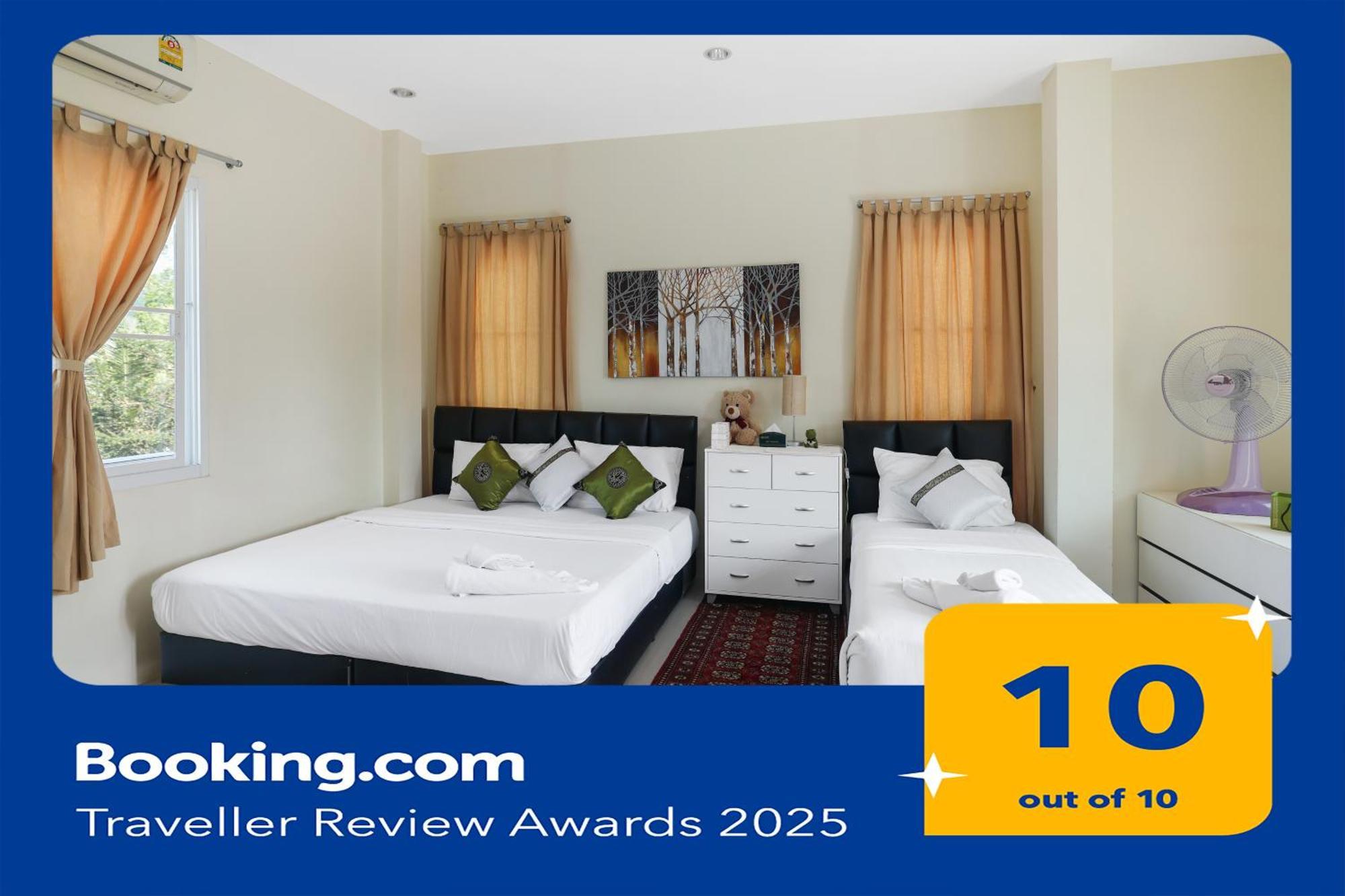 Phuket-chalong 3-bedrooms 240m2 Private Xlarge Family Villa