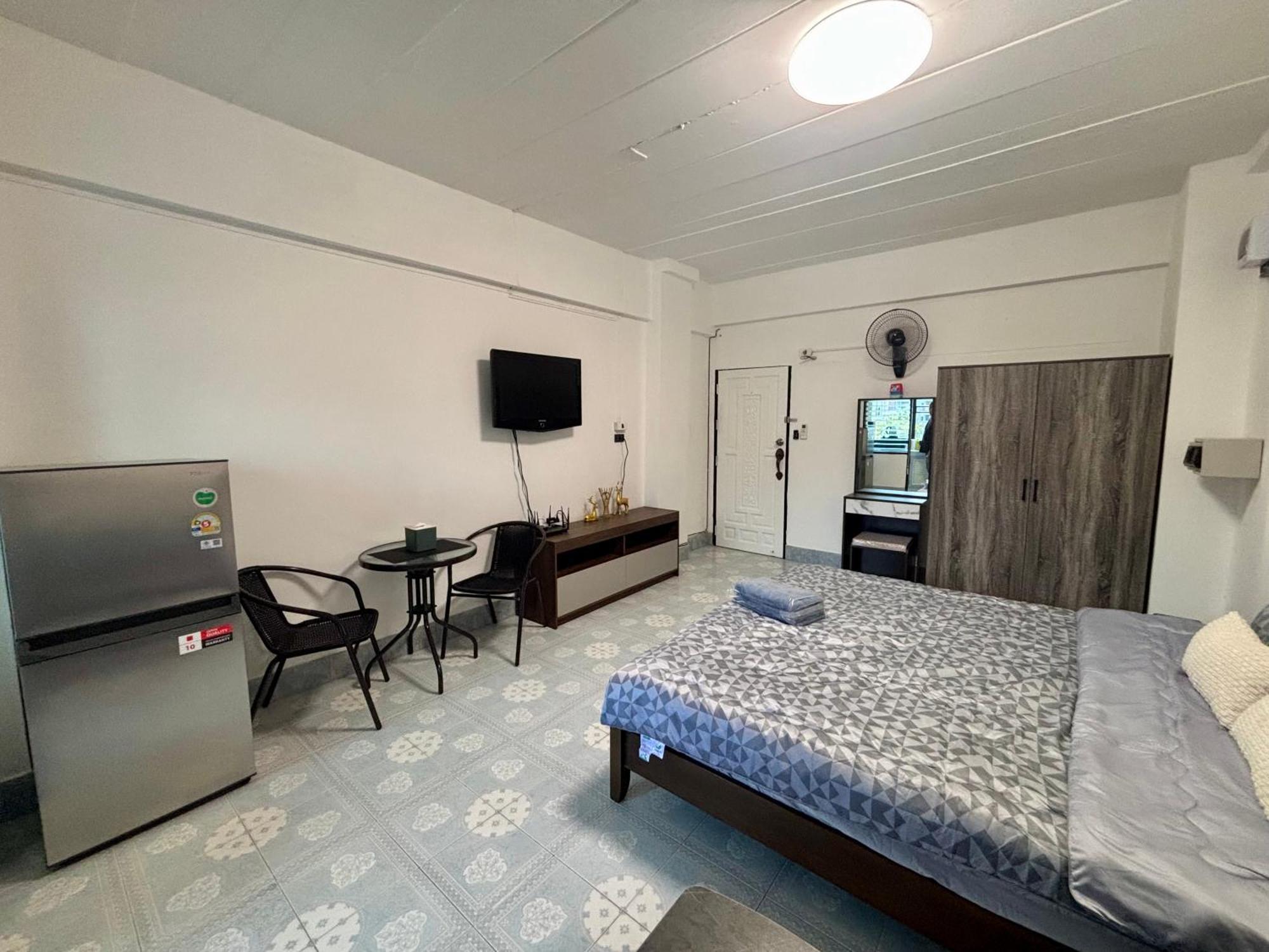 Kimchi Apartment *
