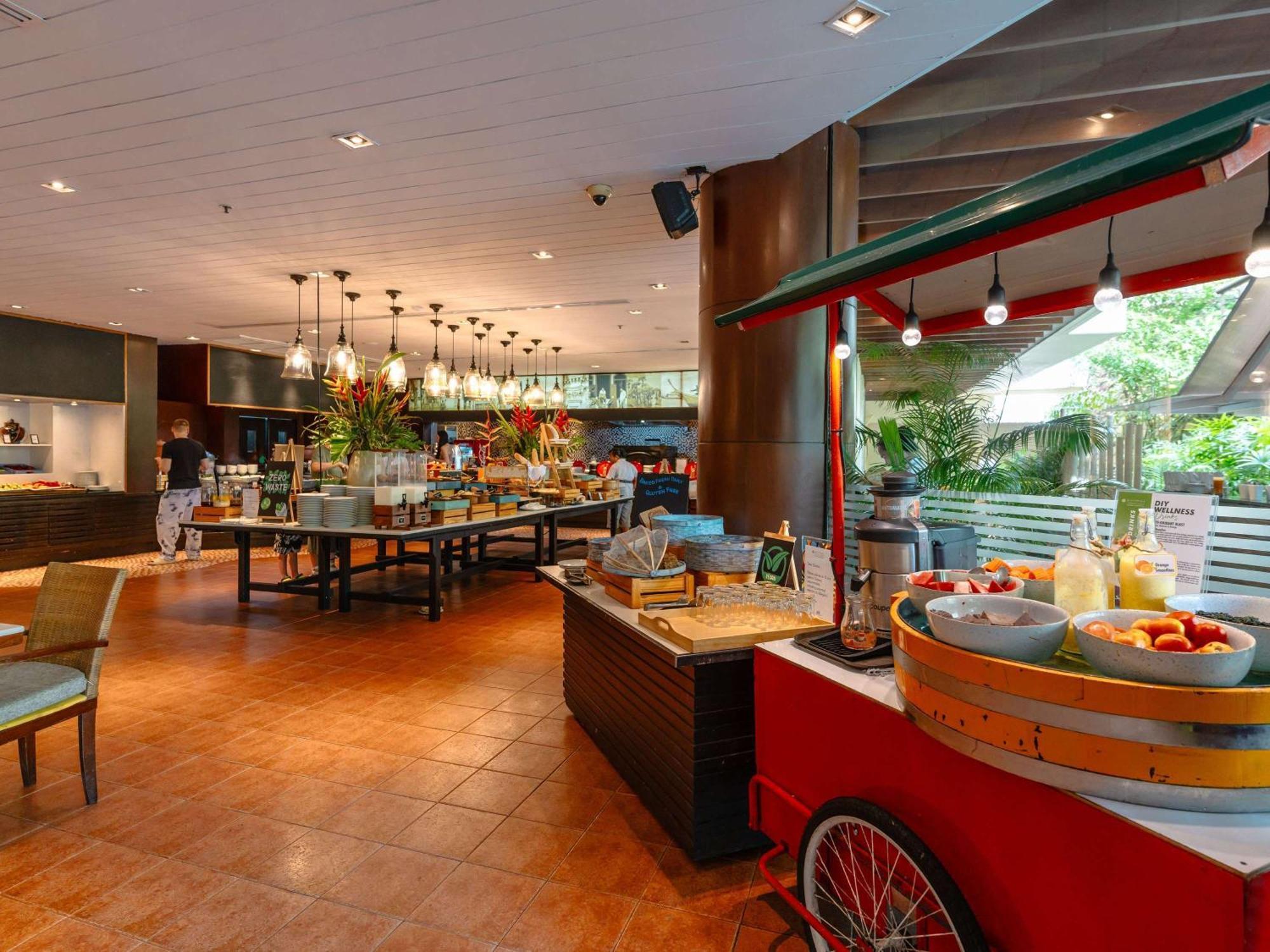 Pullman Phuket Beach Resort Karon