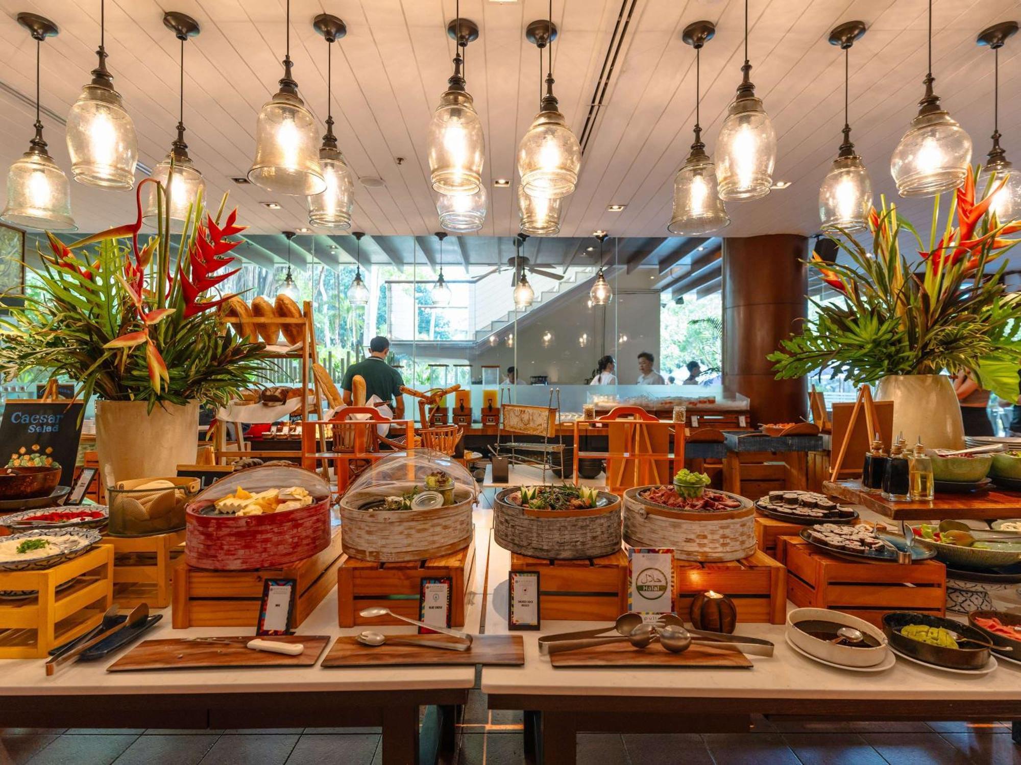 Pullman Phuket Beach 5* Karon