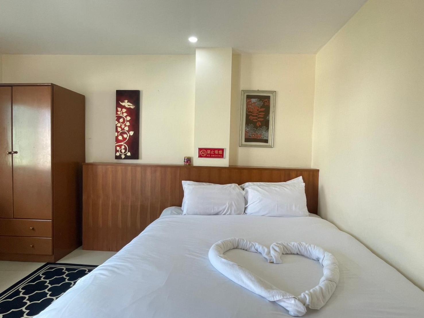 Jasmin Apartment Patong