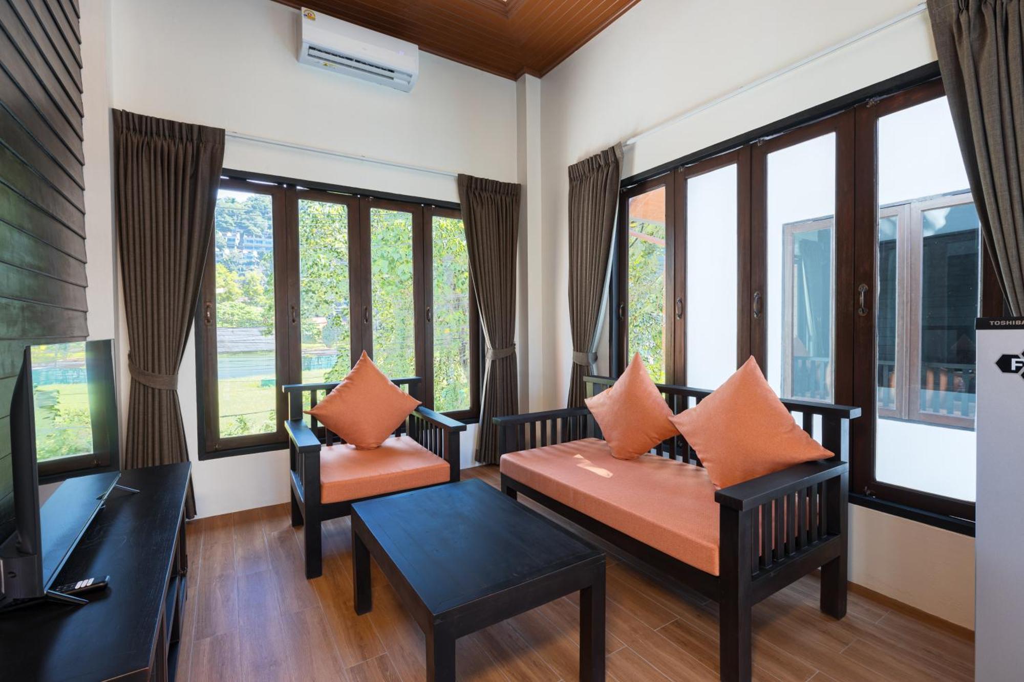 Blue Palm 4*