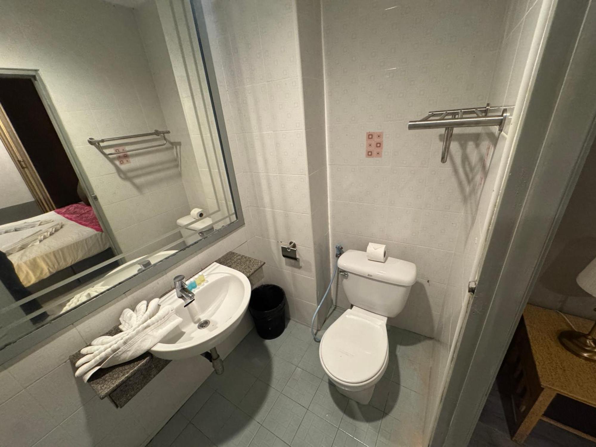 Zephyr House Patong