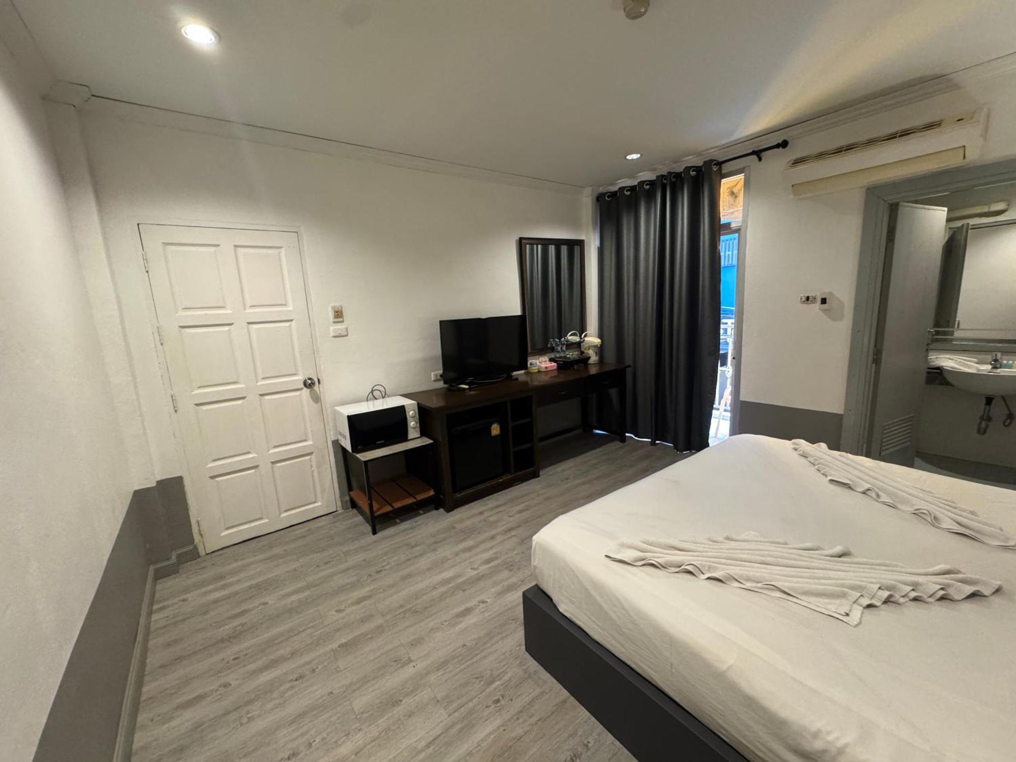 Aparthotel Zephyr House Patong