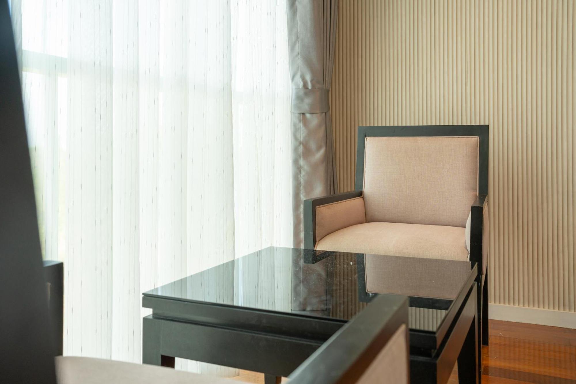 Hotel Yenna 4*
