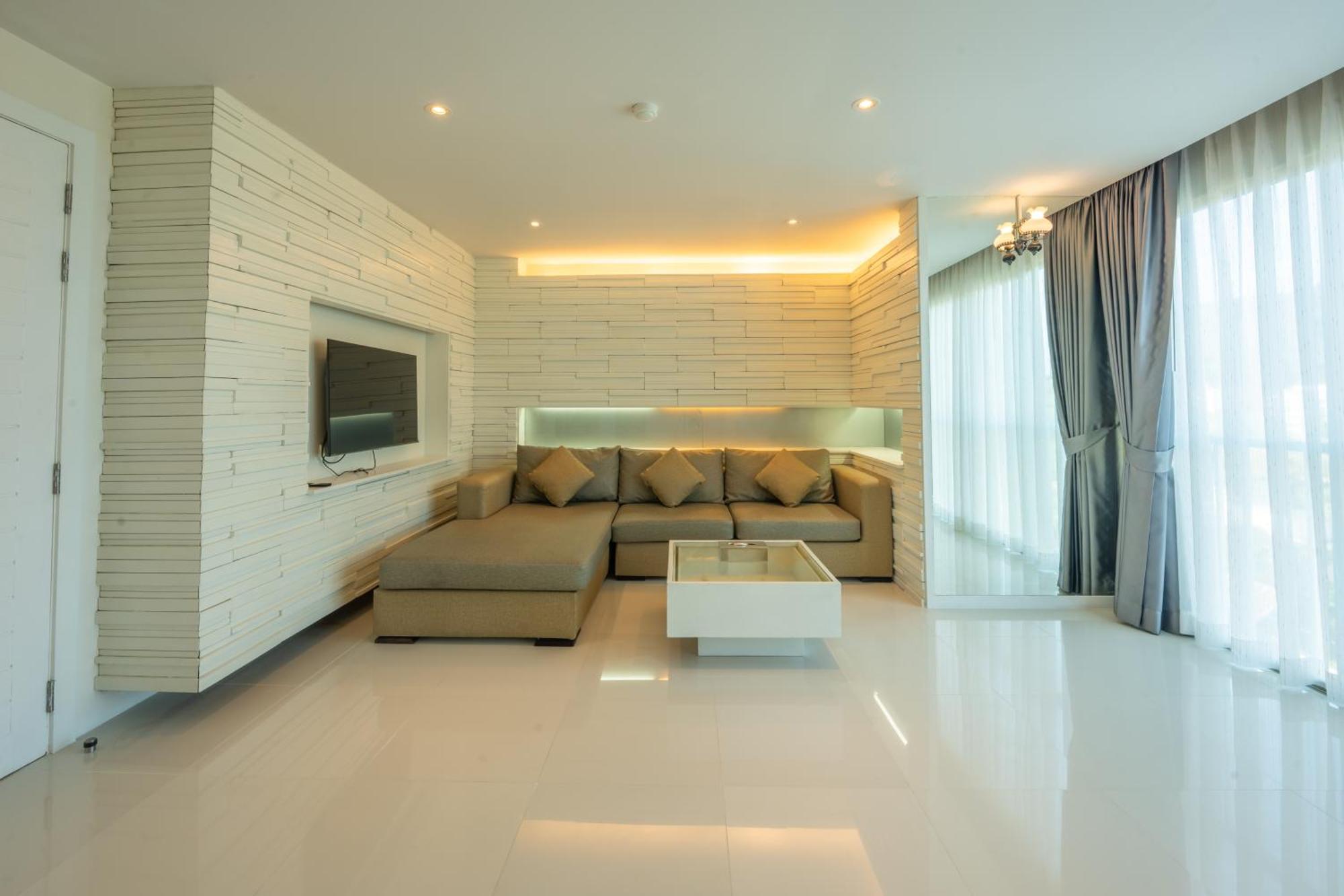 Yenna Hotel