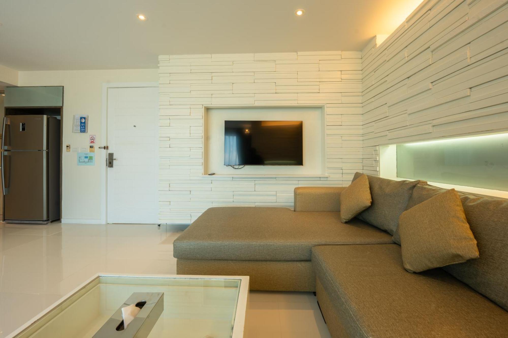 Yenna Hotel