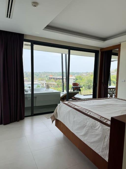 2 Bedroom Penthouse With Terrace And Great View! Apartment
