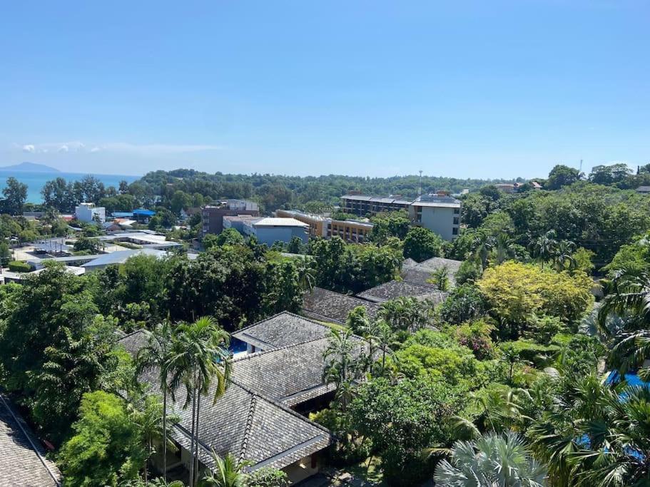 2 Bedroom Penthouse With Terrace And Great View! *