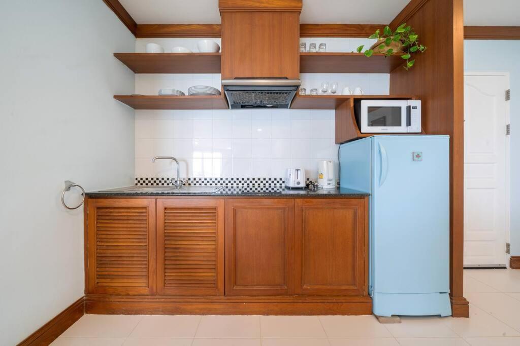 Waterfront High Tide - Ocean View Apartment