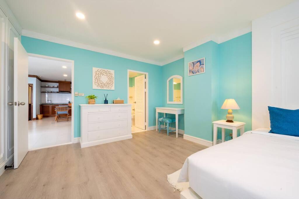 Waterfront High Tide - Ocean View Apartment