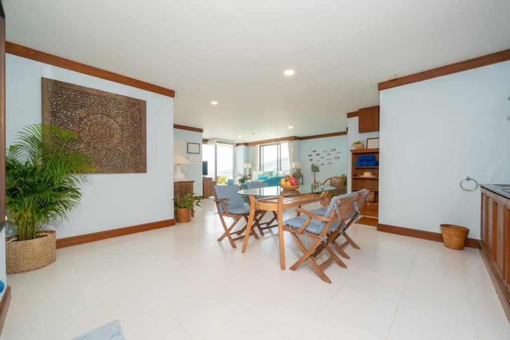 Waterfront High Tide - Ocean View Apartment Ban Karon