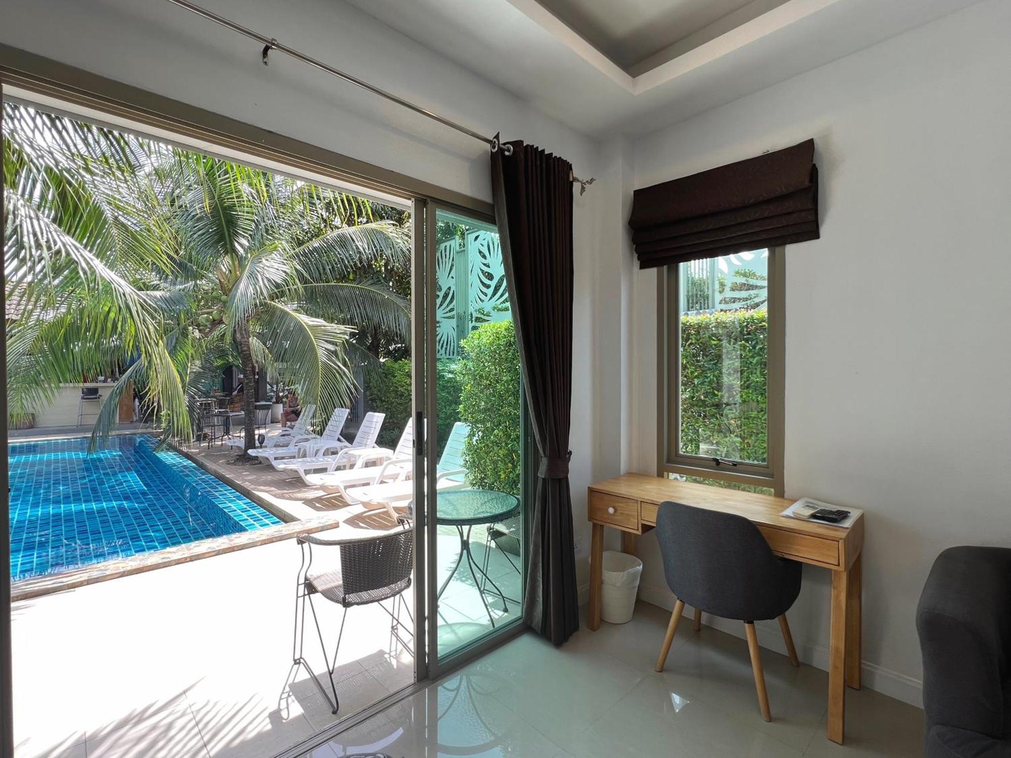 The Snug Airportel - Phuket Airport Gasthof