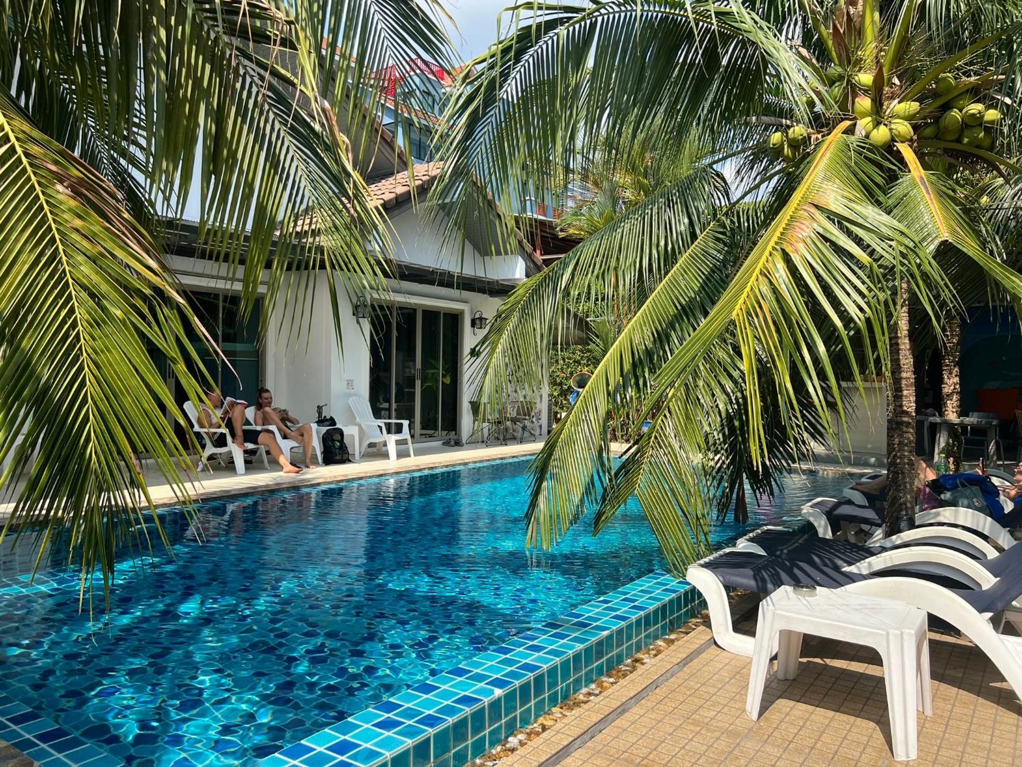 The Snug Airportel - Phuket Airport 3* Nai Yang Beach