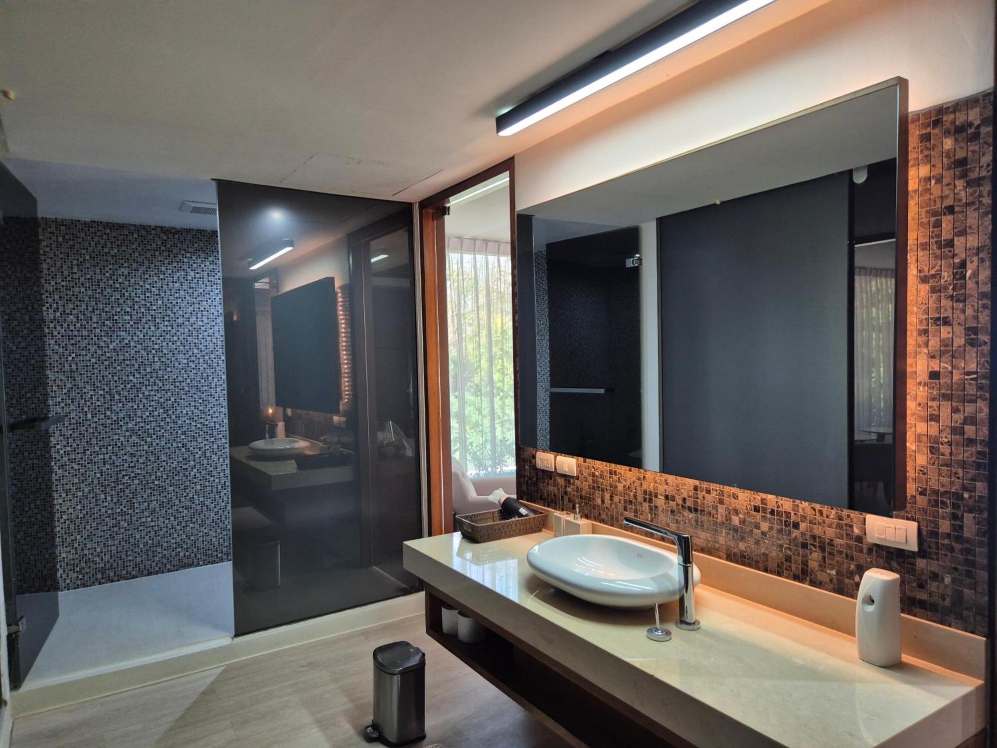 Pousada Skyfall Thailand Phuket Cape Panwa