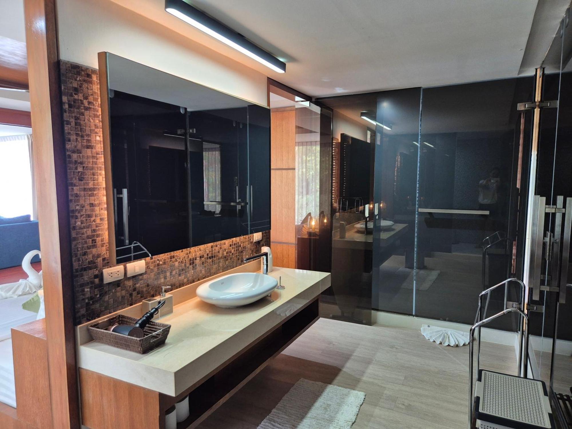 Skyfall Thailand Phuket Pousada