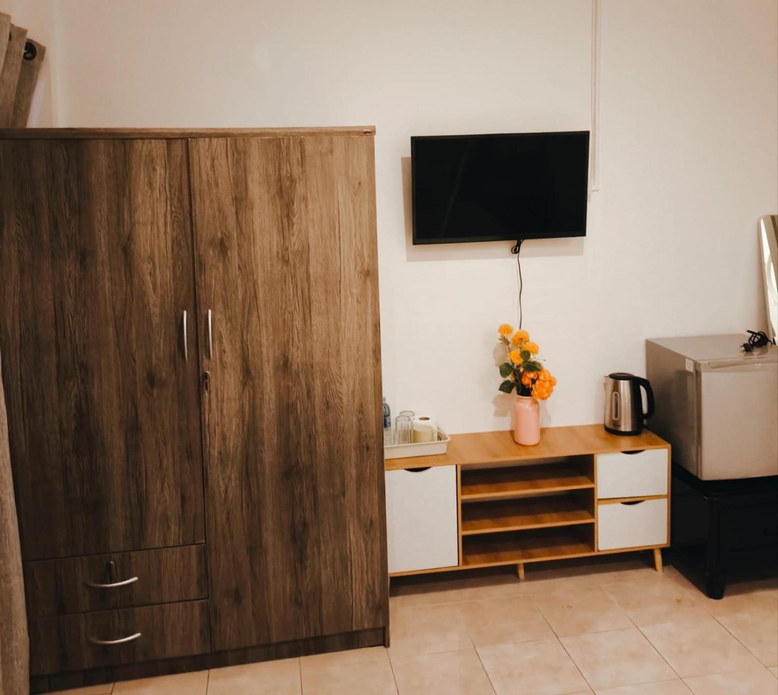 Fora Boutique Karon