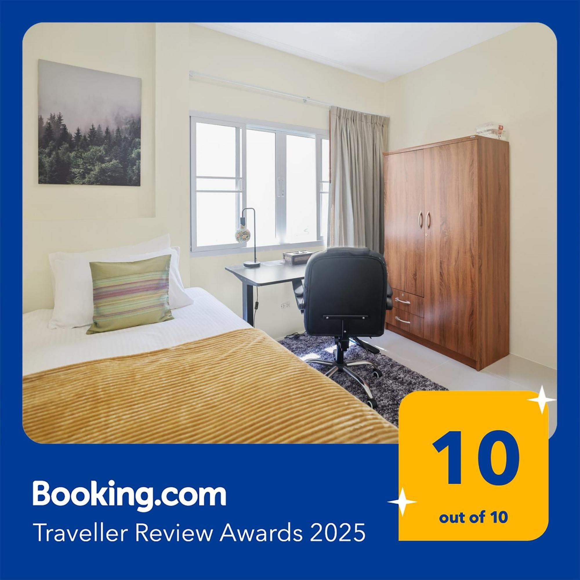 Phuket 3-bedrooms 220 M2 Private Xl-family *