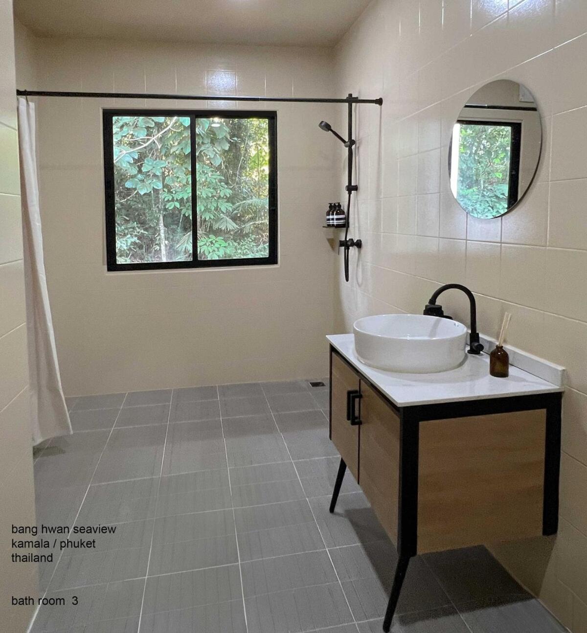 Sea View 3br 2nd Floor Apartment Kamala Beach