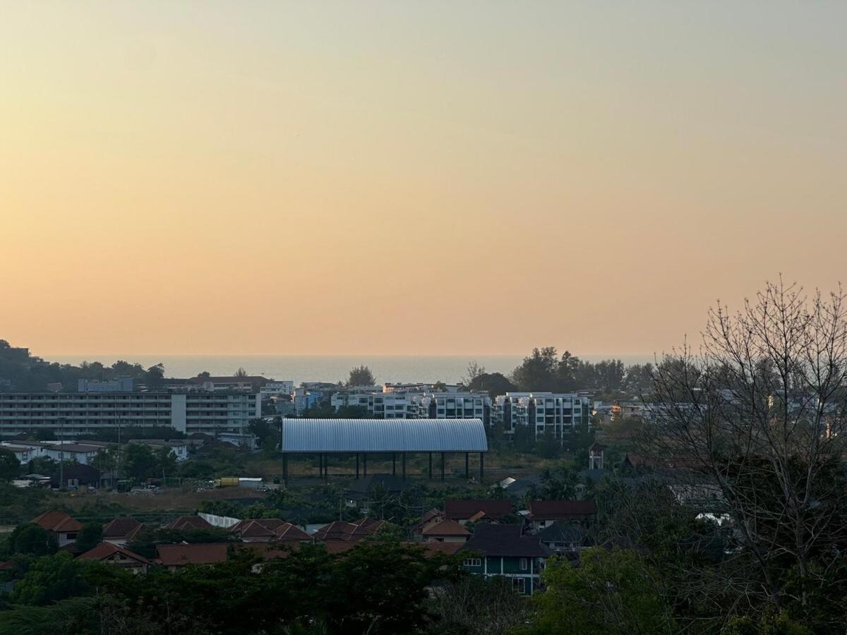 Apartment Sea View 3br 2nd Floor *