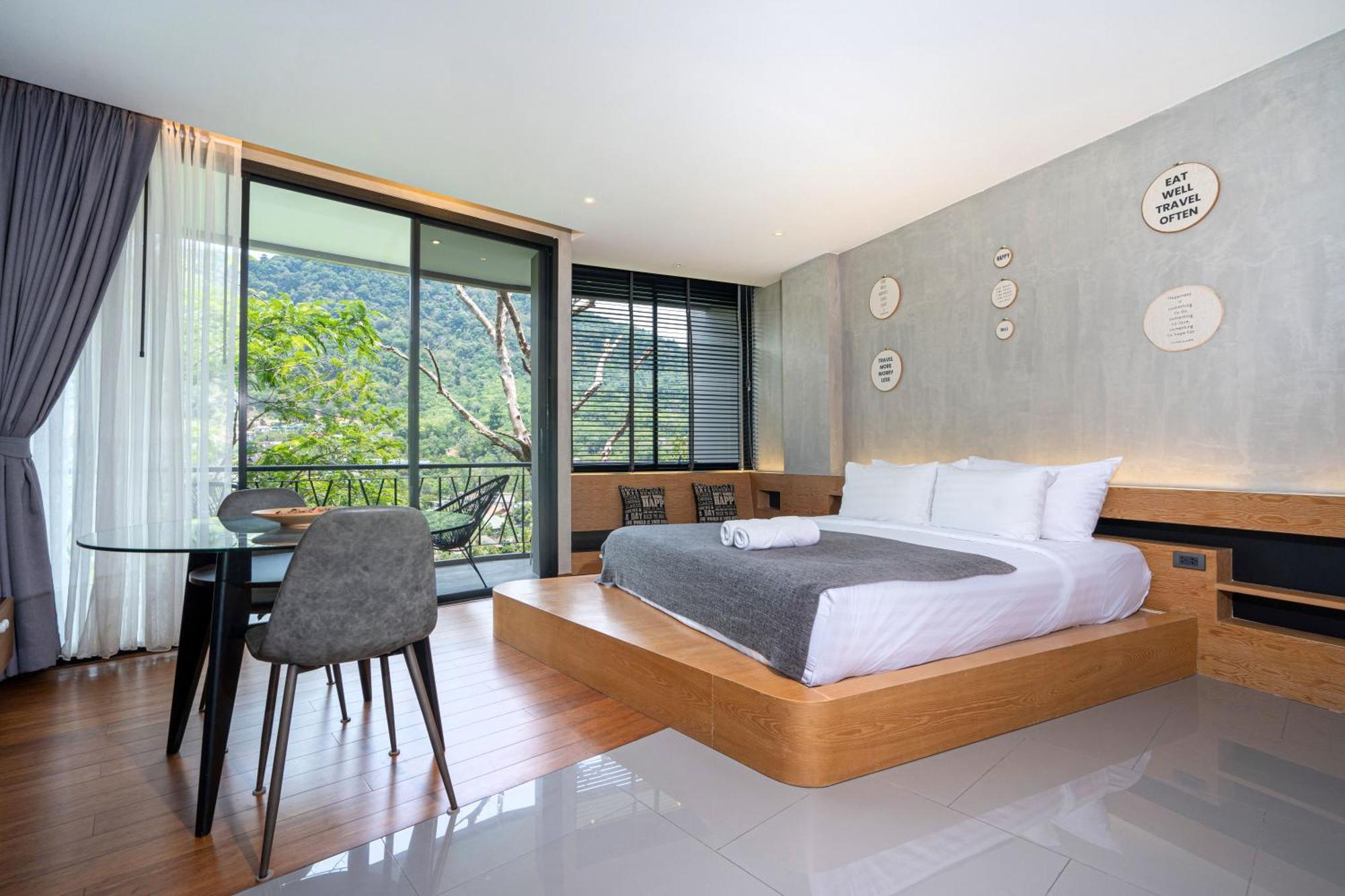 Embrace Nature, Comfort & Proximity - Natural Park B24 Suite, Kamala Beach