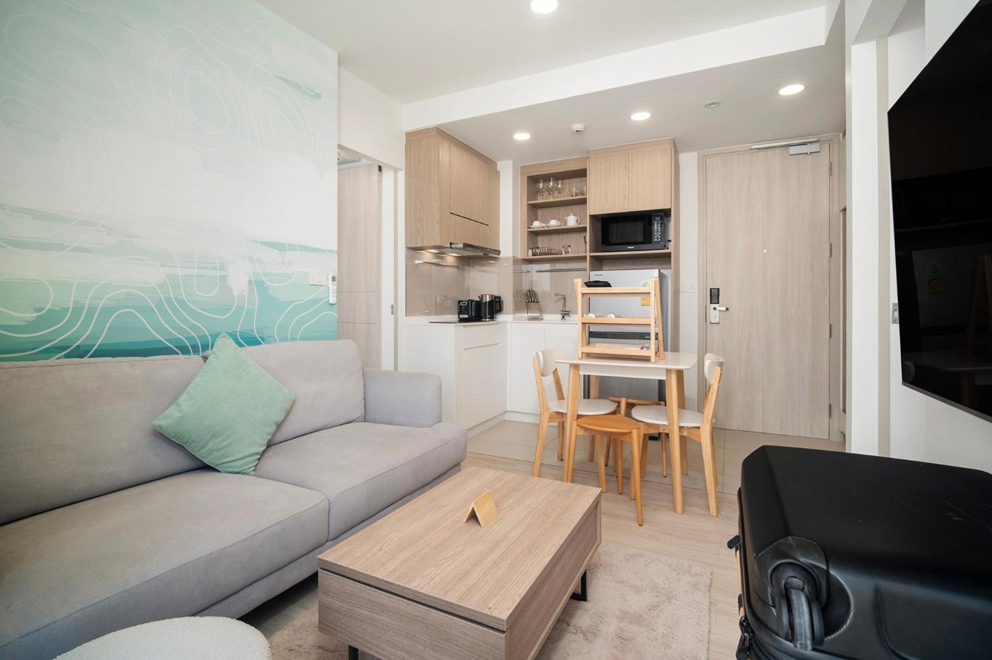Skypark Aurora By Banyan Living Apartment *