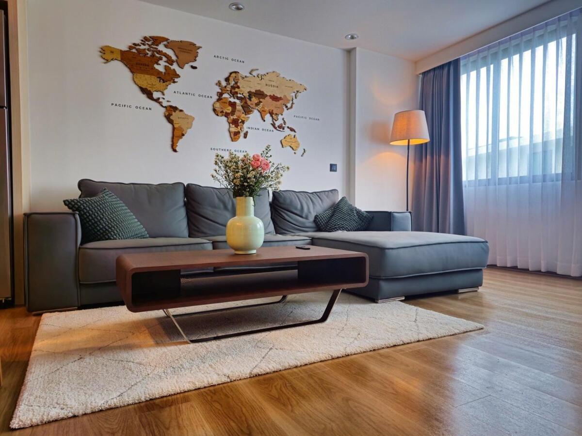 Wonderful View Duplex In La Apartment *