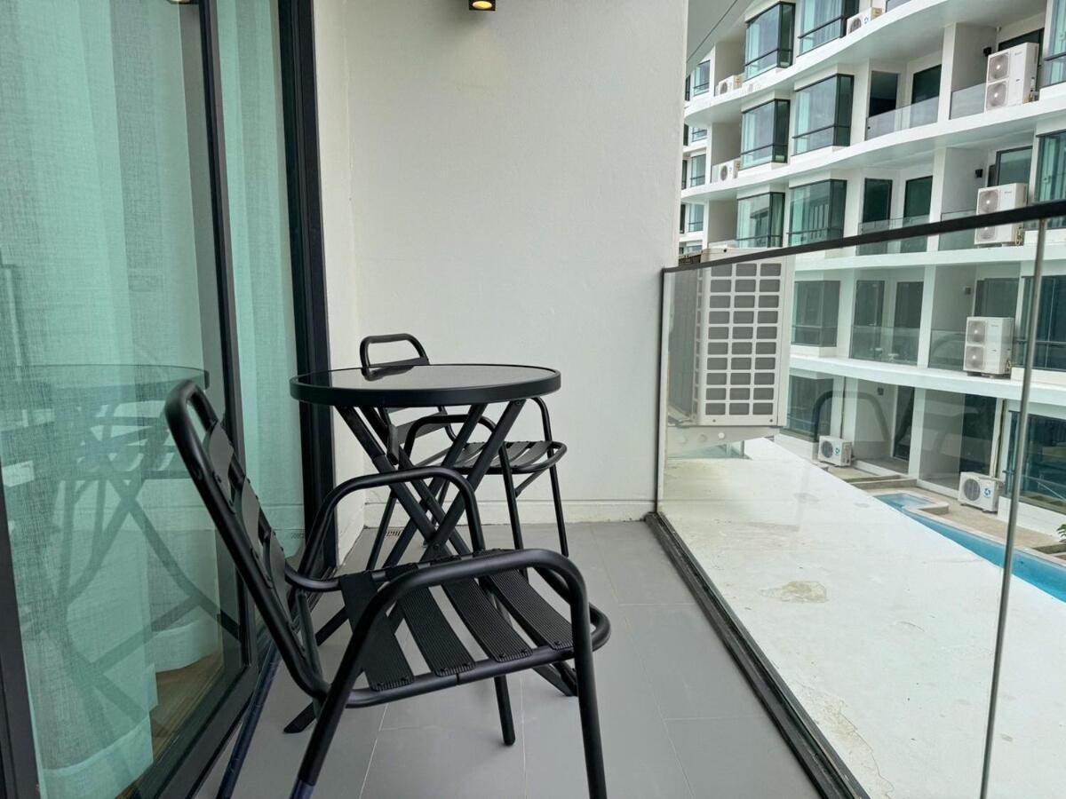 By The Sea With 1 Bedroom Byibg *