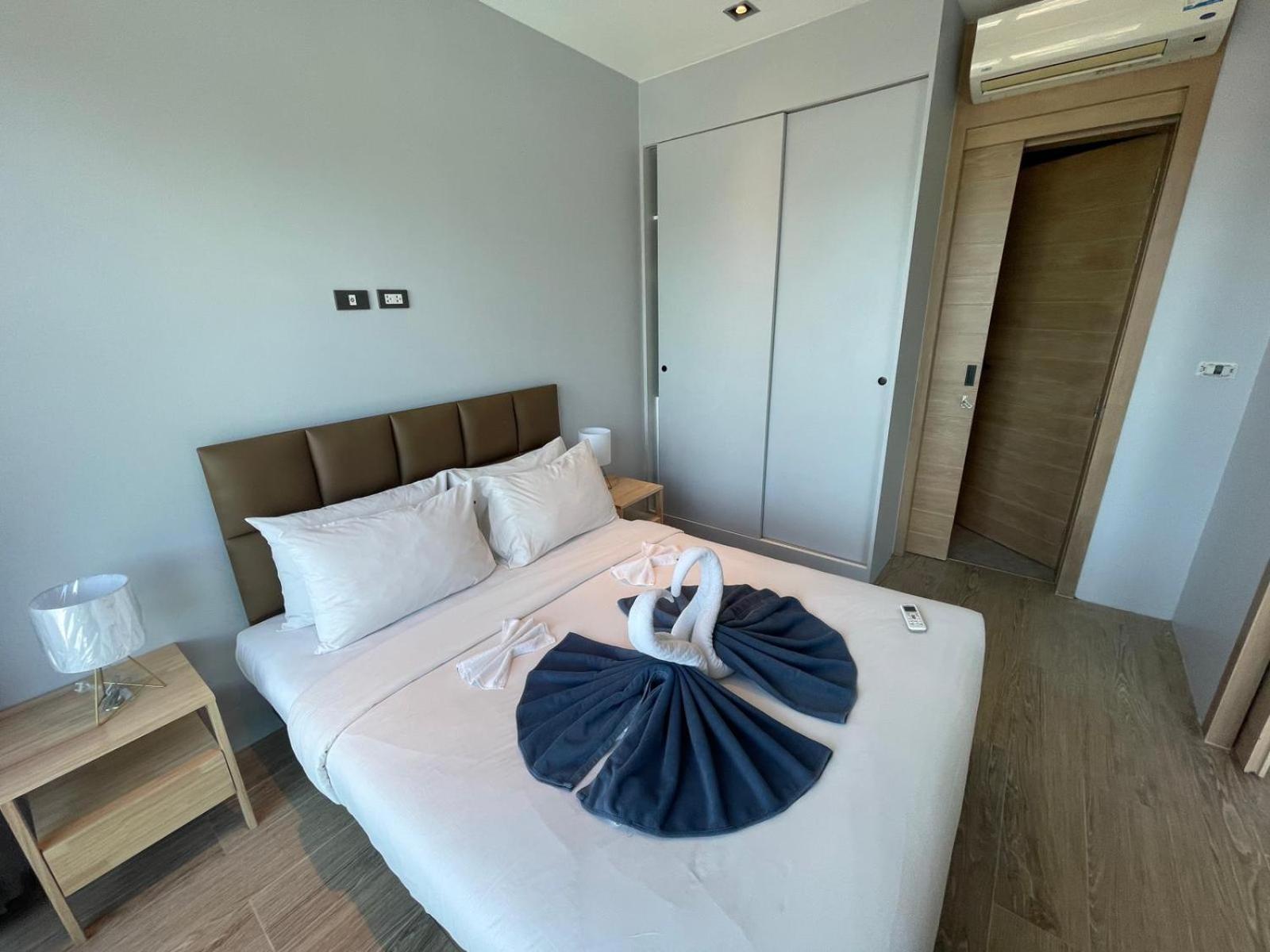 Emerald Terrace 2 Bedrooms Panoramic Ocean View Floor