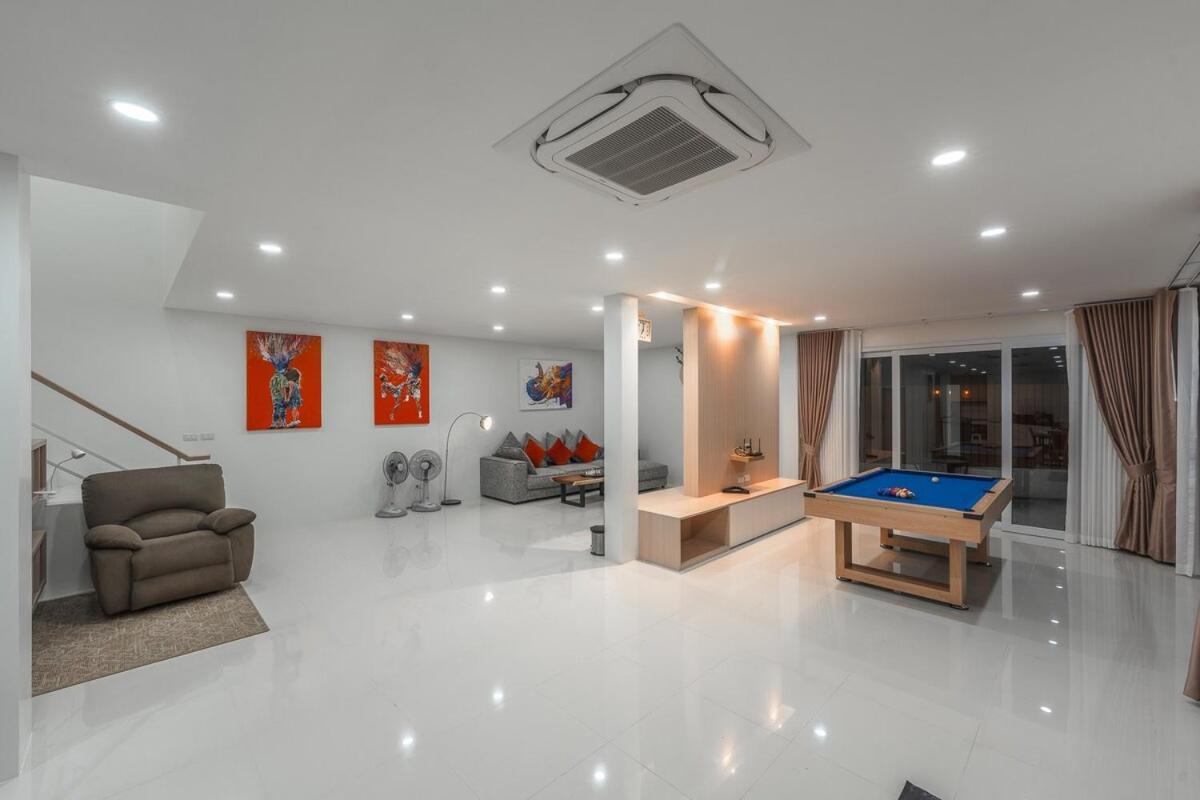 V169 Blue Tree Paradise 3br & Private Pool Villa Phuket