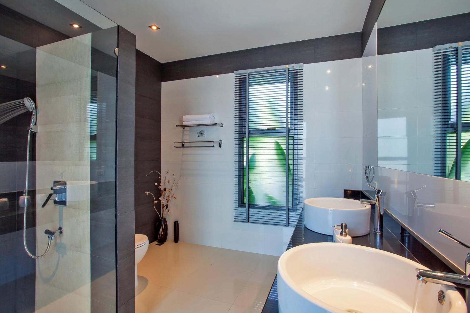 Elegant 4br Salt Pool Tangerine Villa