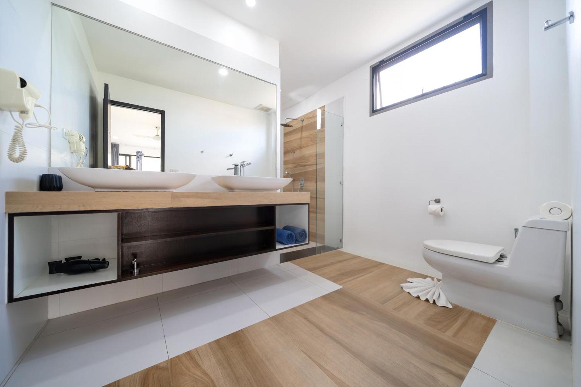 4br Private Pool With Spacious Design, Luna
