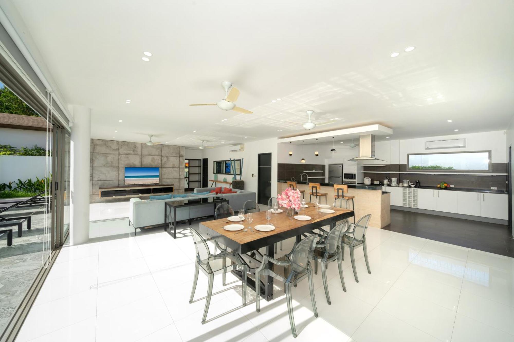 Villa 4br Private Pool With Spacious Design, Luna