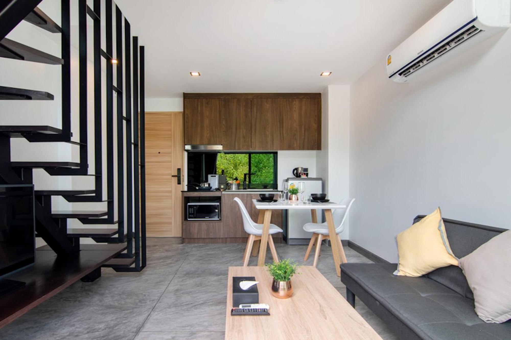 Apartment Duplex In Naiharn Near The Beach, Utl B325