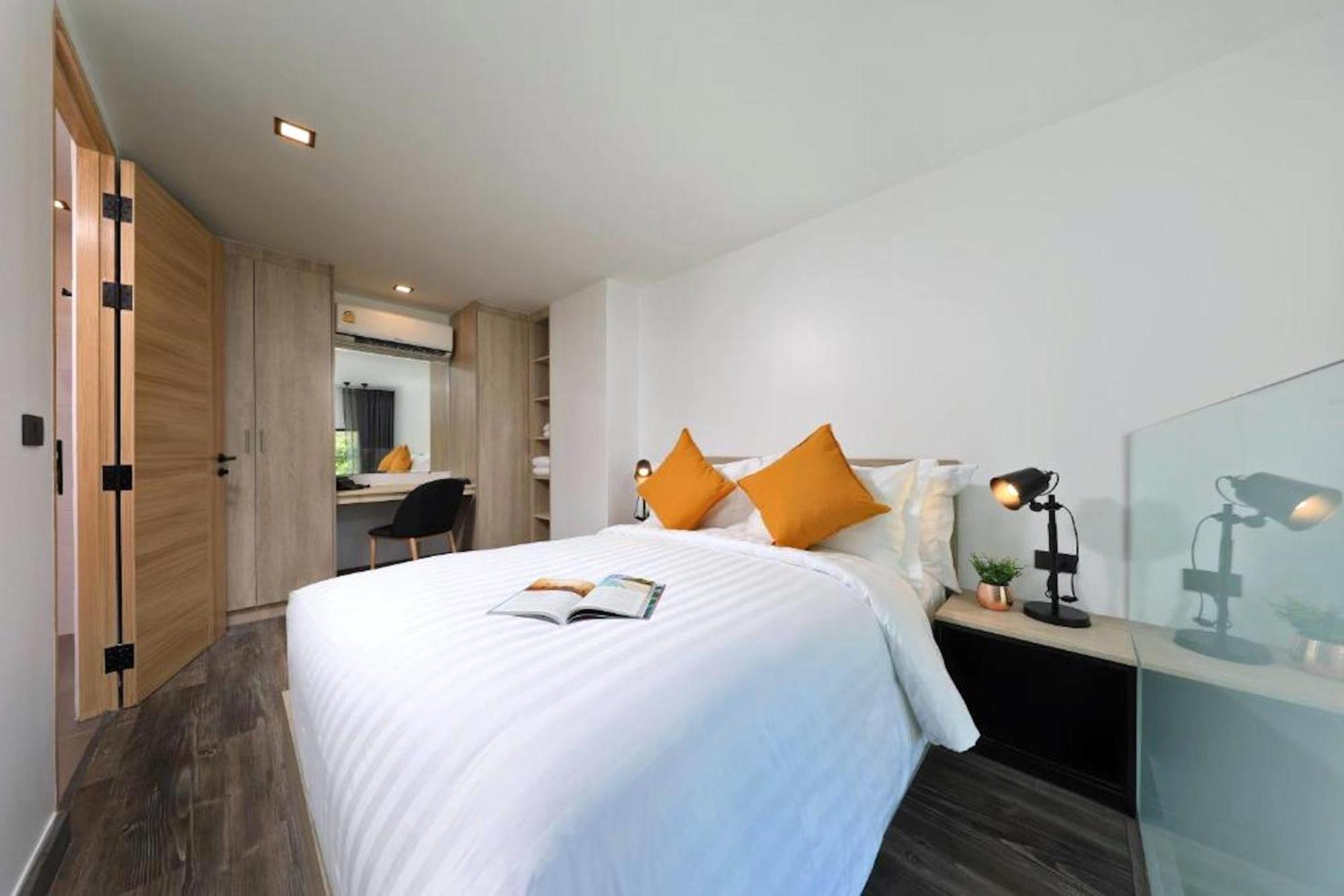 Apartment Duplex In Naiharn Near The Beach, Utl B325 *