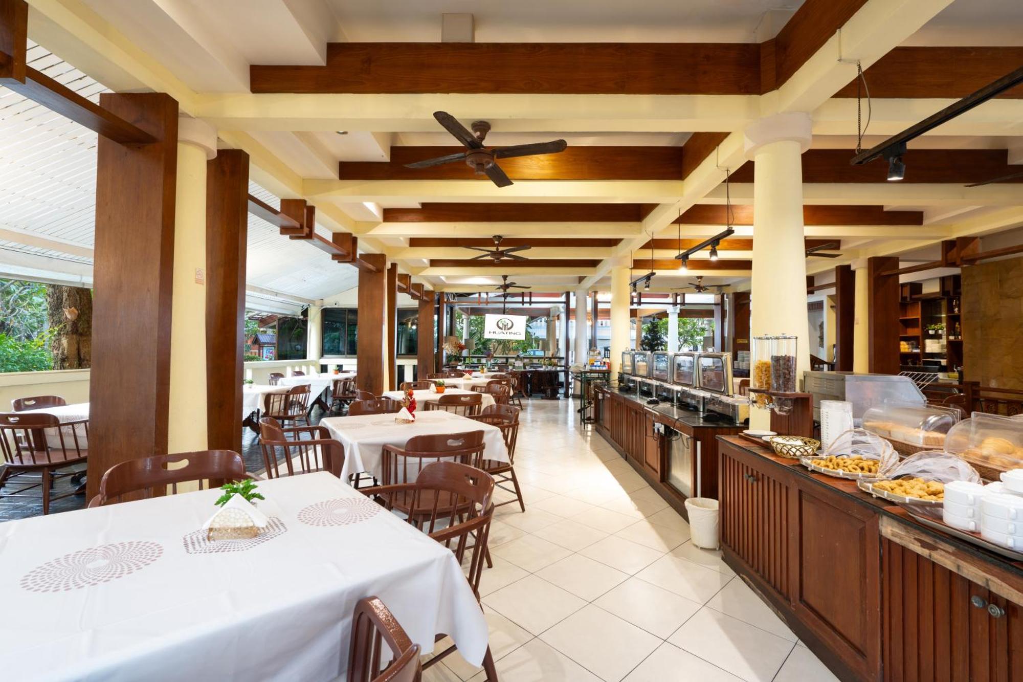 Phuket Leelavadee Hua Ting Resort 4*