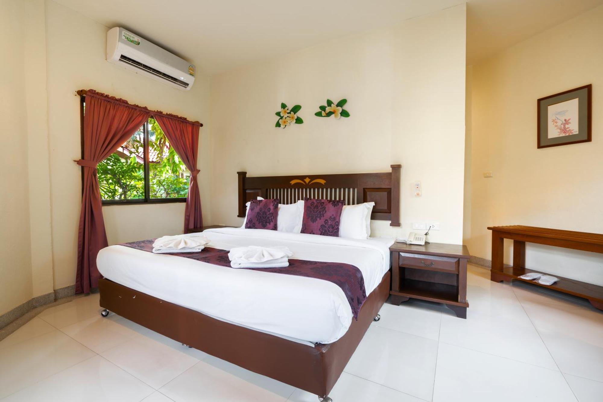 Resort Phuket Leelavadee Hua Ting 4*
