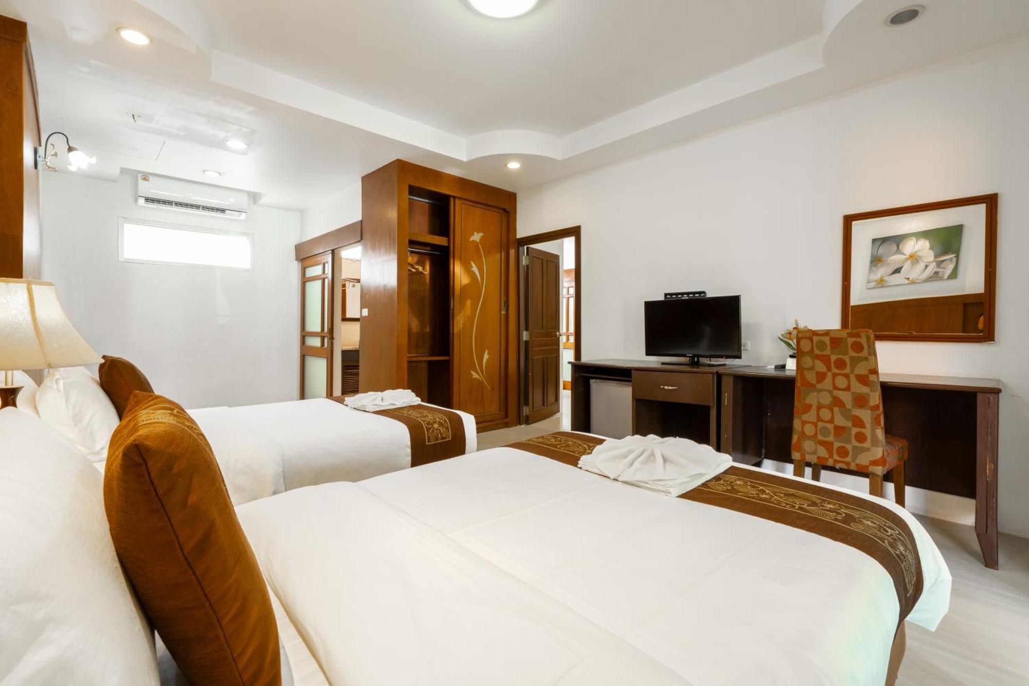 Phuket Leelavadee Hua Ting 4* Patong
