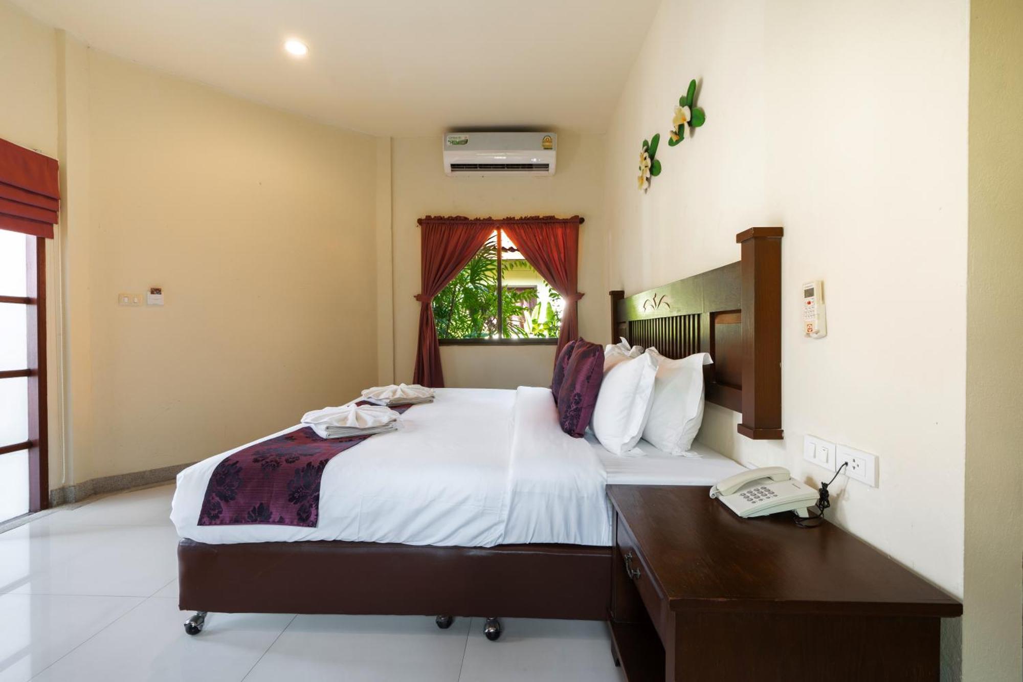 Resort Phuket Leelavadee Hua Ting