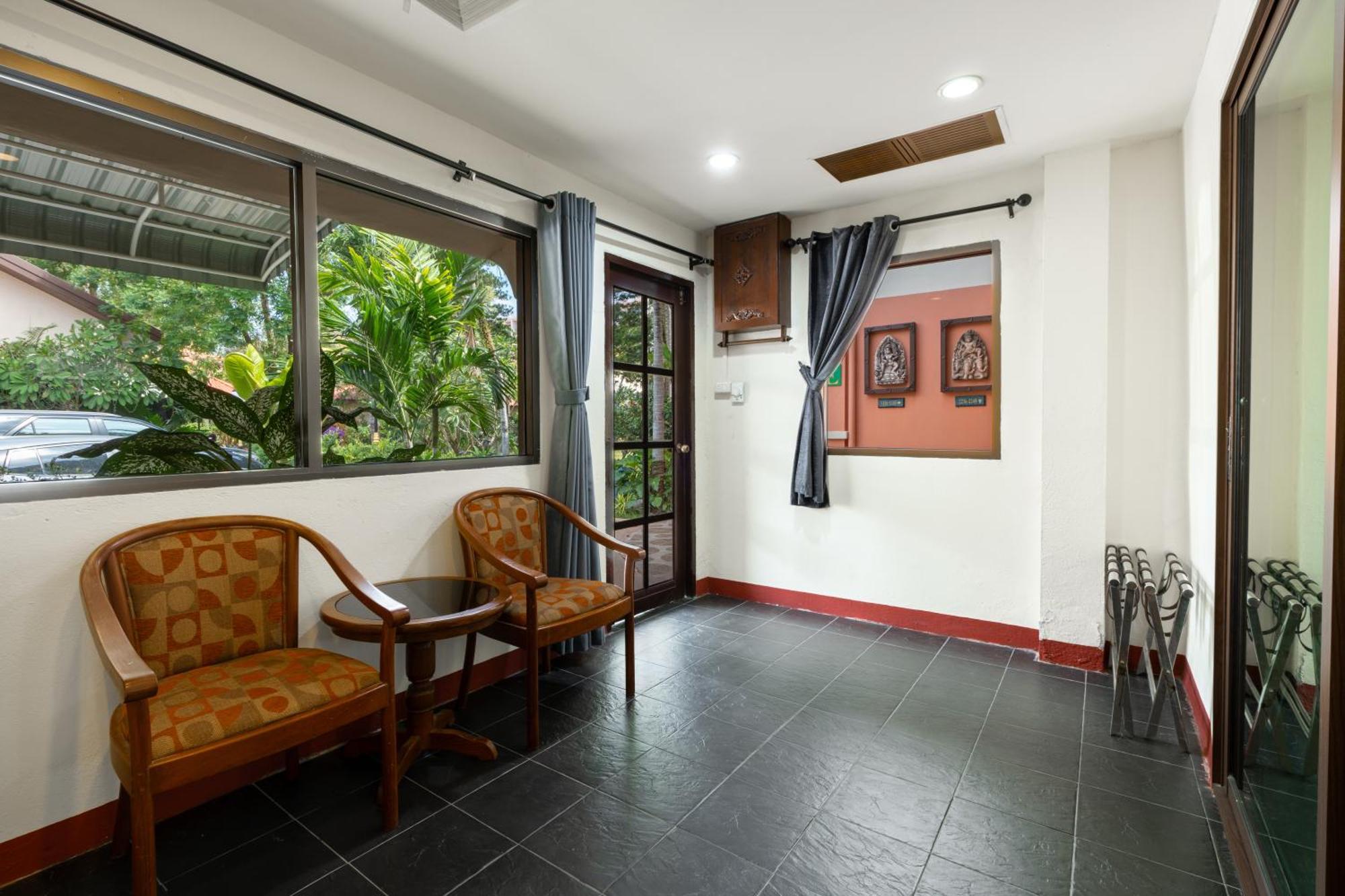 Phuket Leelavadee Hua Ting 4* Patong