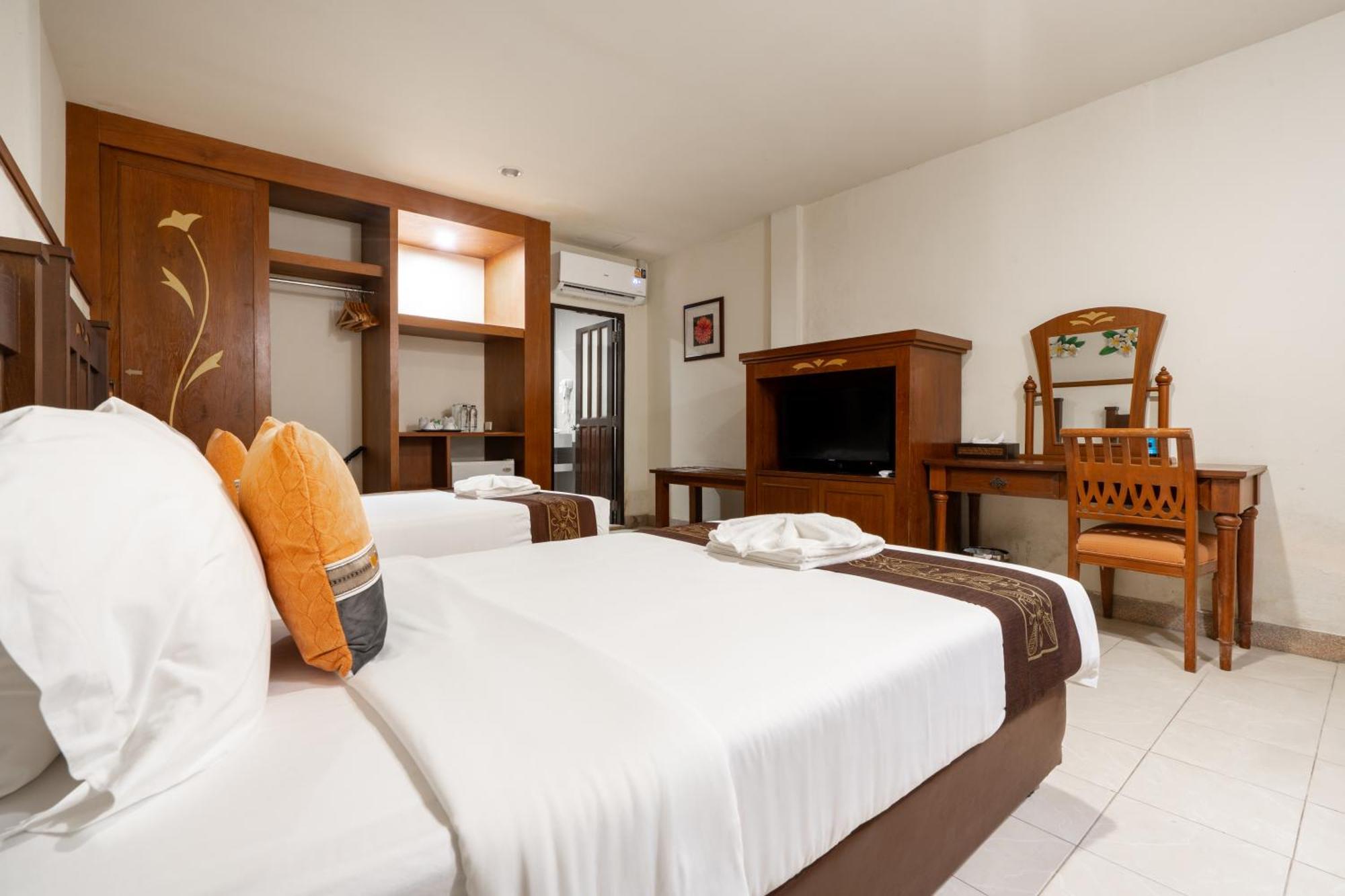 Resort Phuket Leelavadee Hua Ting Patong