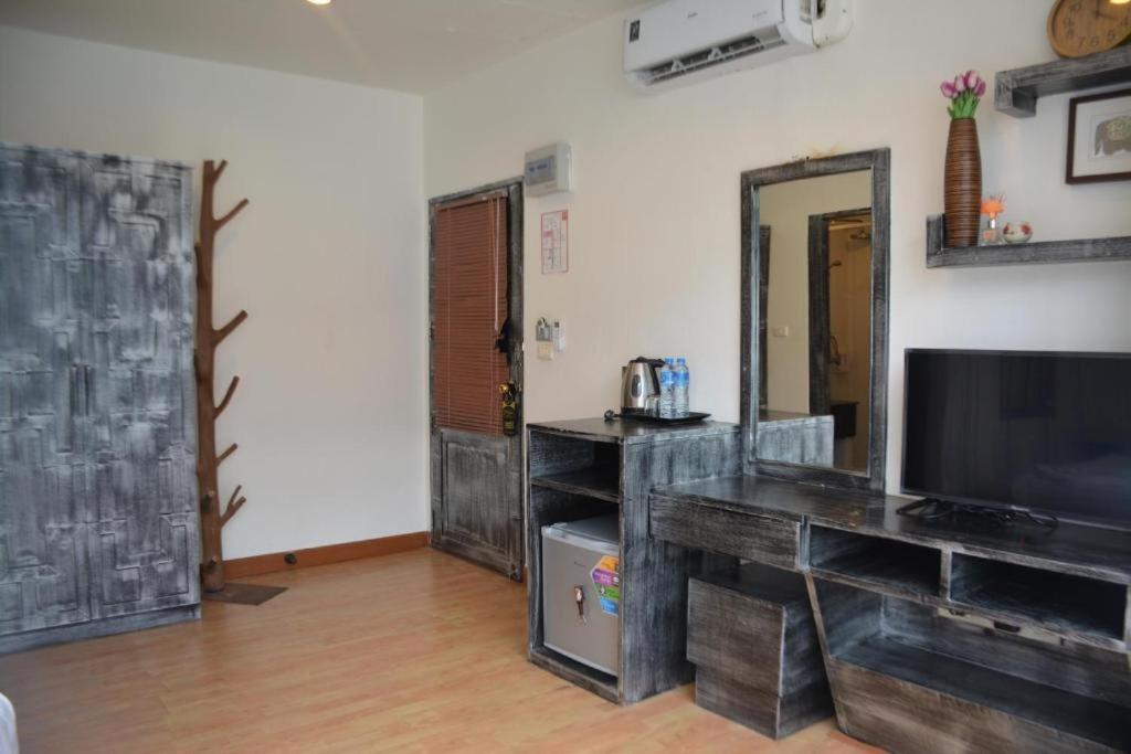 Hotel Beachwalk Patong