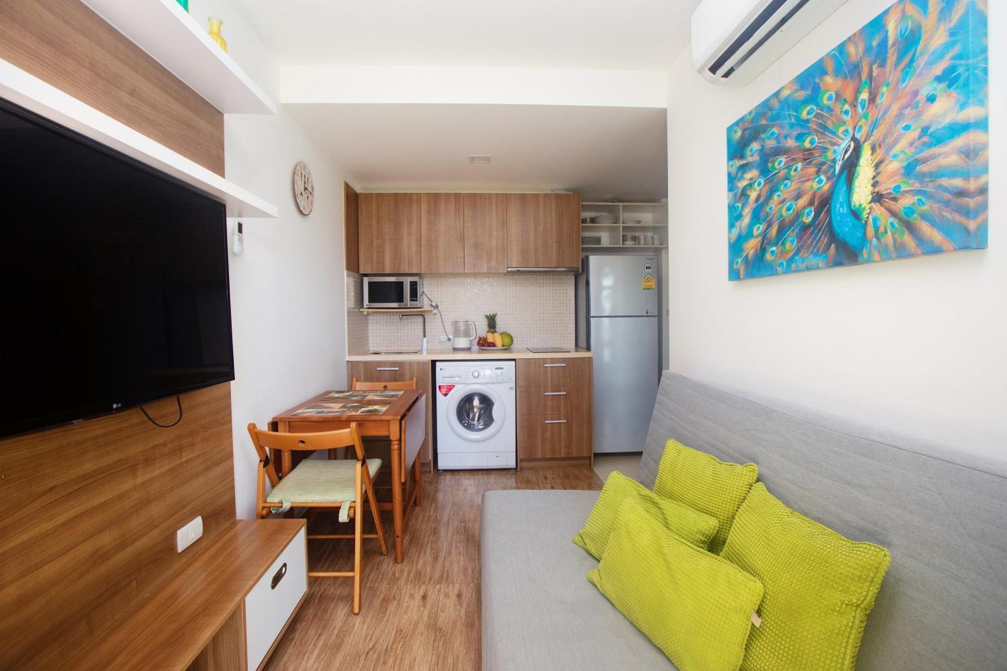 Apartment Naiharn Calypso *