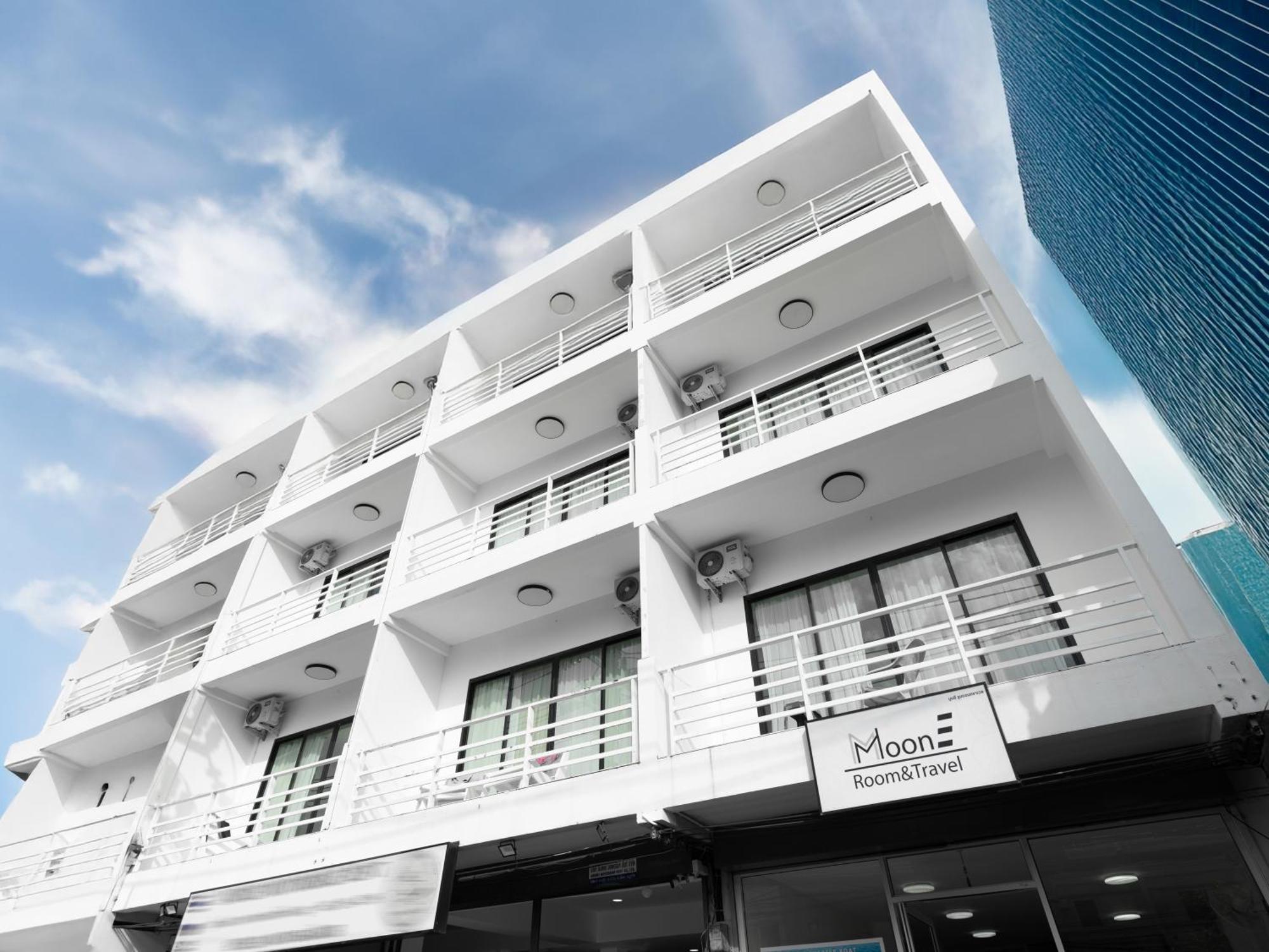 Moone Aparthotel *