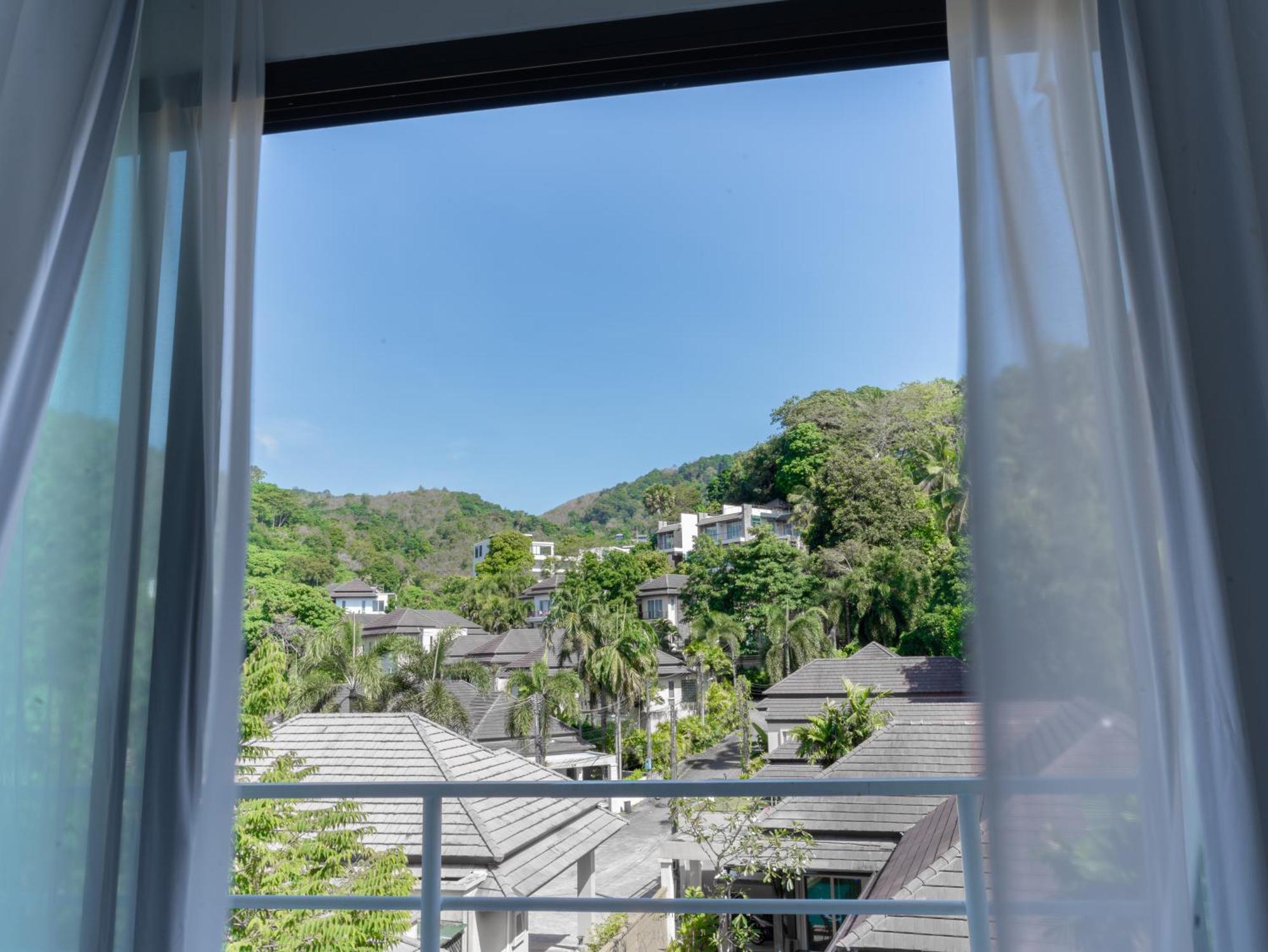 Moone Aparthotel Ban Karon