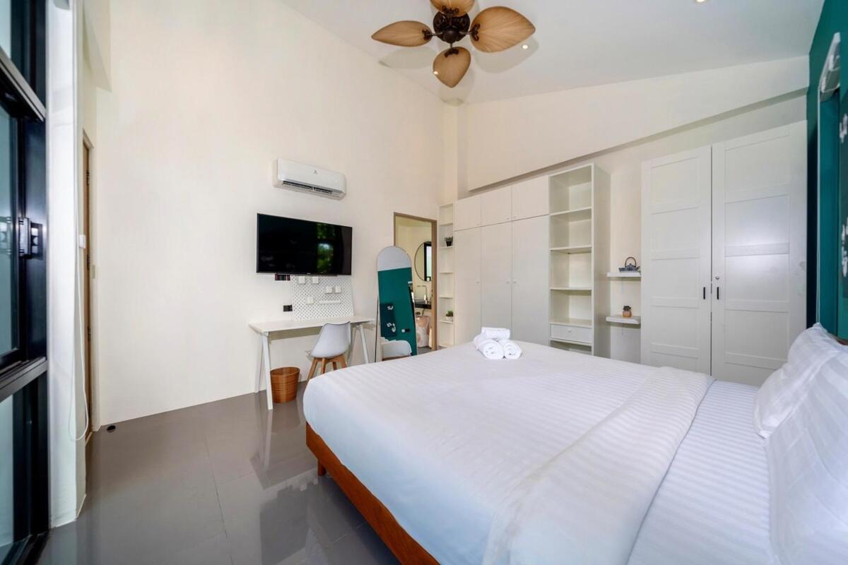 Villa Luxury King 3 Bedroom Gym, Sauna, Bbq, Aircon, 8 Min Beach, Tennis Court, Boating Ave