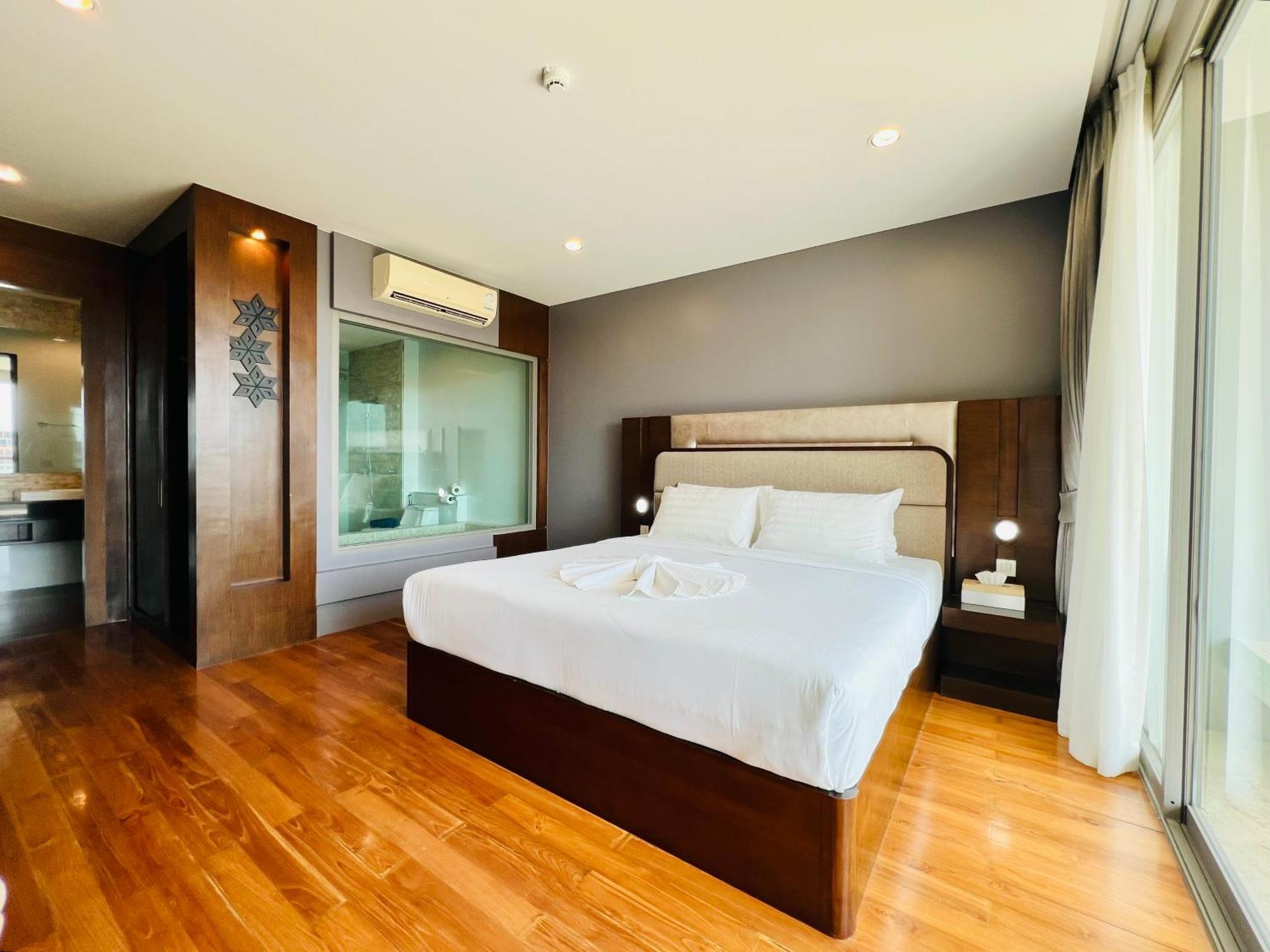 Apartment The Regent Bangtao By Resava