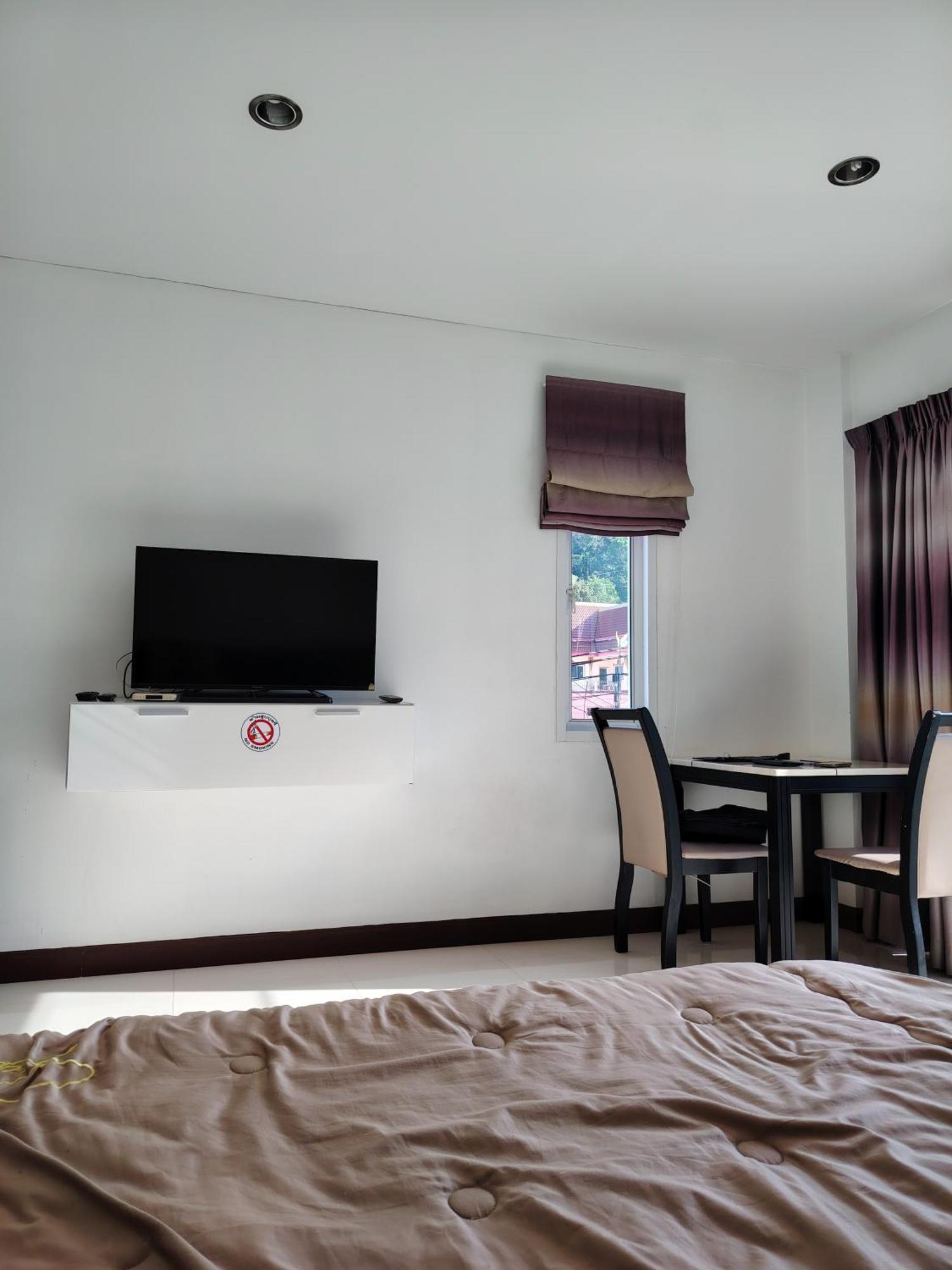 Victoria Apartment